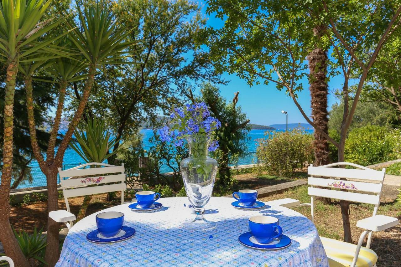 Secret Garden Barada Beach Apartment Traù Esterno foto